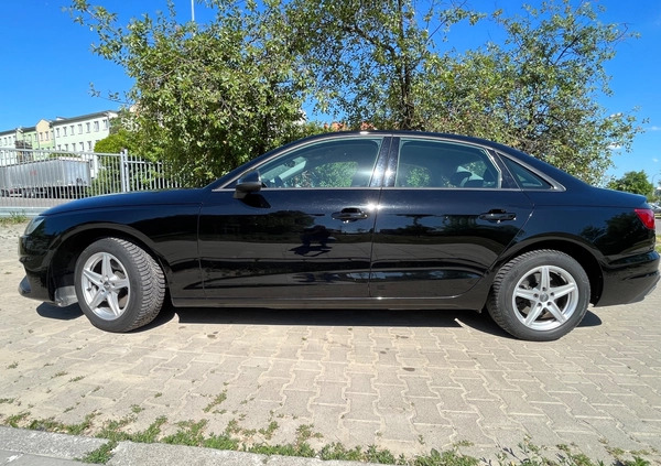 Audi A4 cena 84000 przebieg: 147000, rok produkcji 2019 z Warszawa małe 631